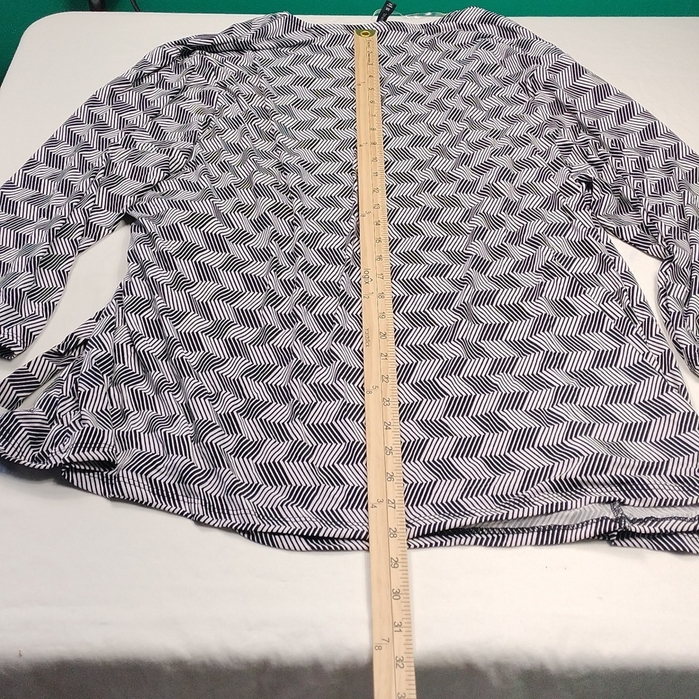NWT Massini Black and White Chevron Blouse Size 3X - Picture 7 of 8